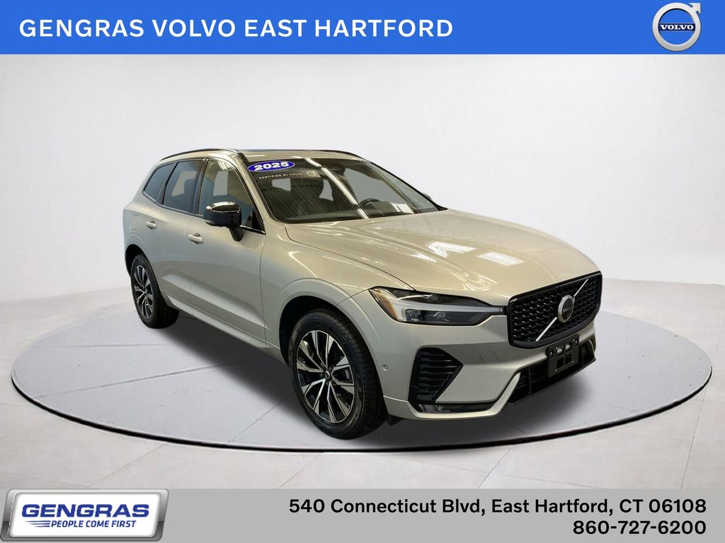 2025 Volvo XC60 B5 Plus Dark Theme AWD