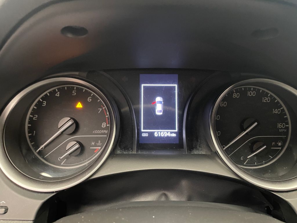 2022 Toyota Camry SE 24