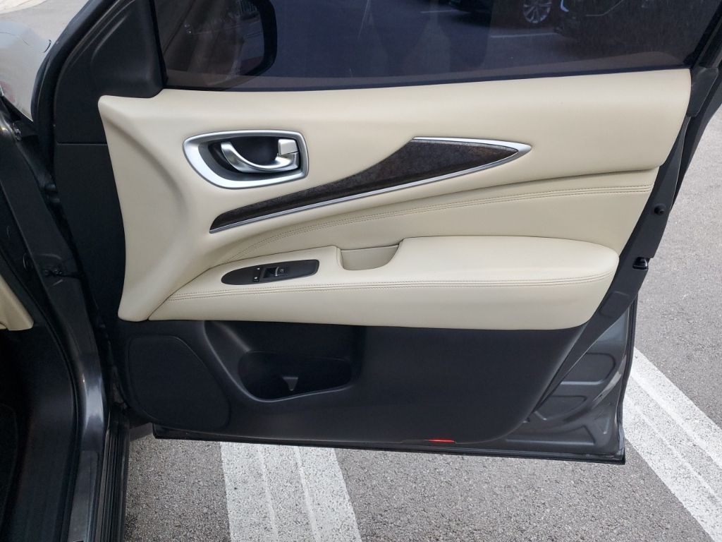 2015 Infiniti Qx60  Base In Austin, Texas