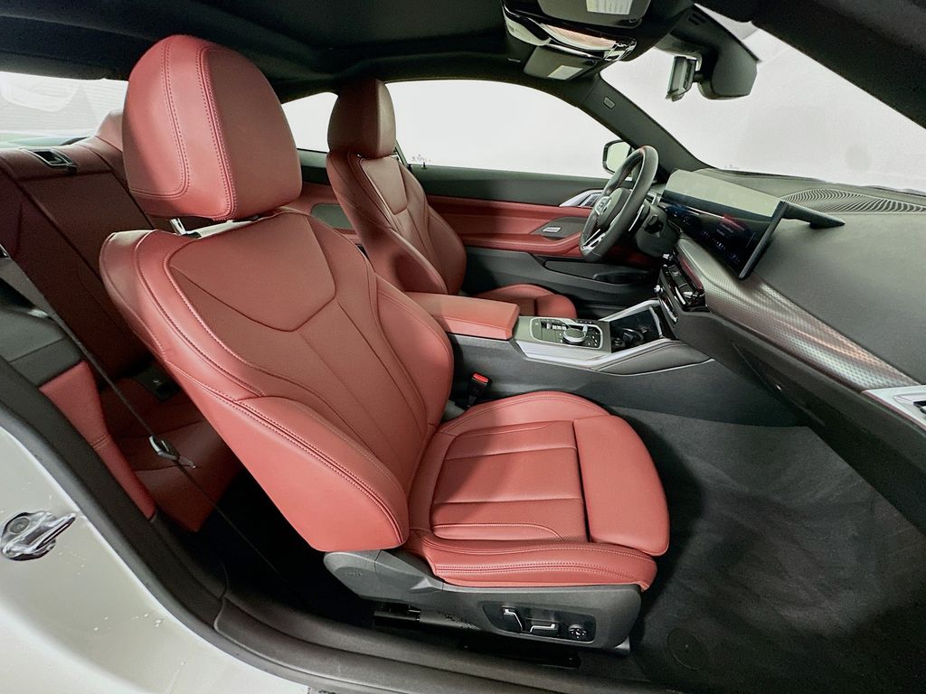 Thumbnail: 2025 BMW 4 Series - 29