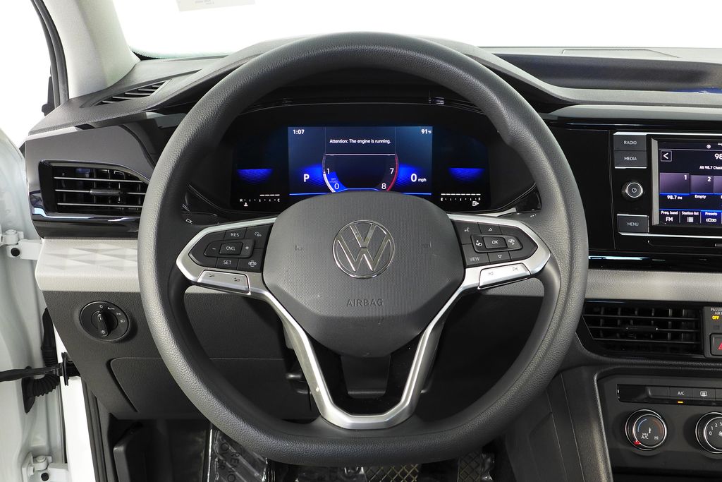 Thumbnail: 2022 Volkswagen Taos - 26