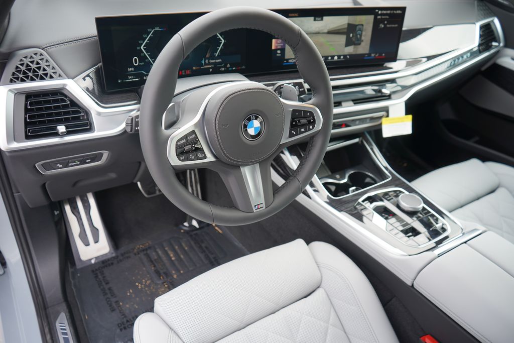 2024 BMW X7 xDrive40i 13