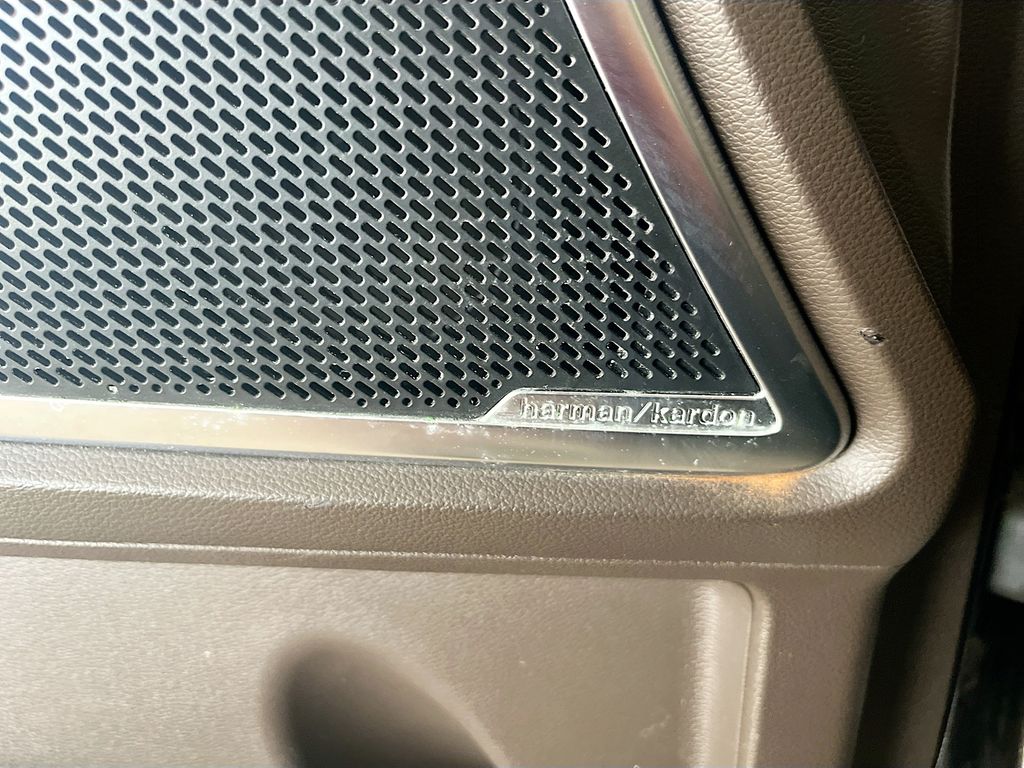Used 2021 Green Kia SX image 19