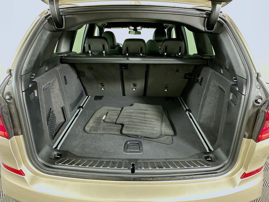 Thumbnail: 2021 BMW X3 - 27