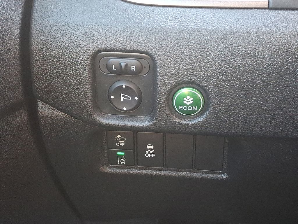 Thumbnail: 2022 Honda Pilot - 24