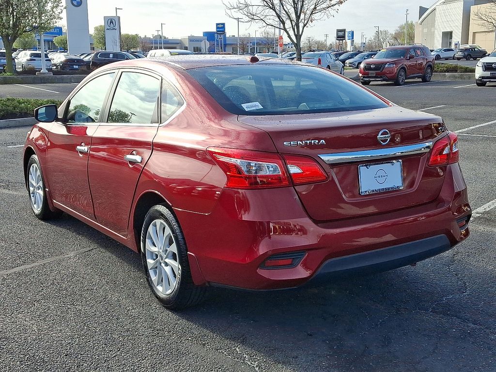 Thumbnail: 2019 Nissan Sentra - 4