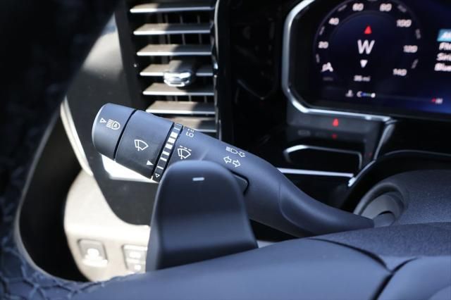 Thumbnail: 2026 Chevrolet Silverado 1500 - 21