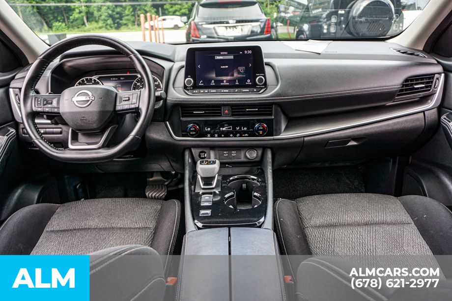 Used 2025 Silver Nissan SV image 24