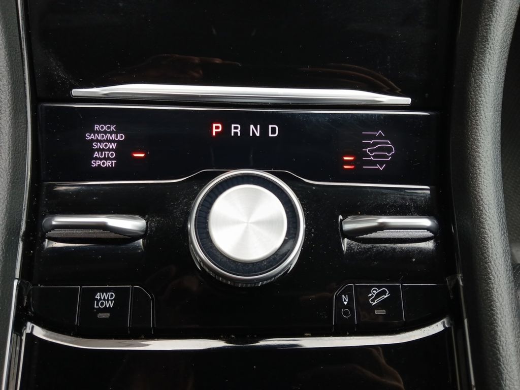 Used Car 2022 Jeep Grand Cherokee  Overland 4xe For Sale Under $30,000 In Austin, Texas