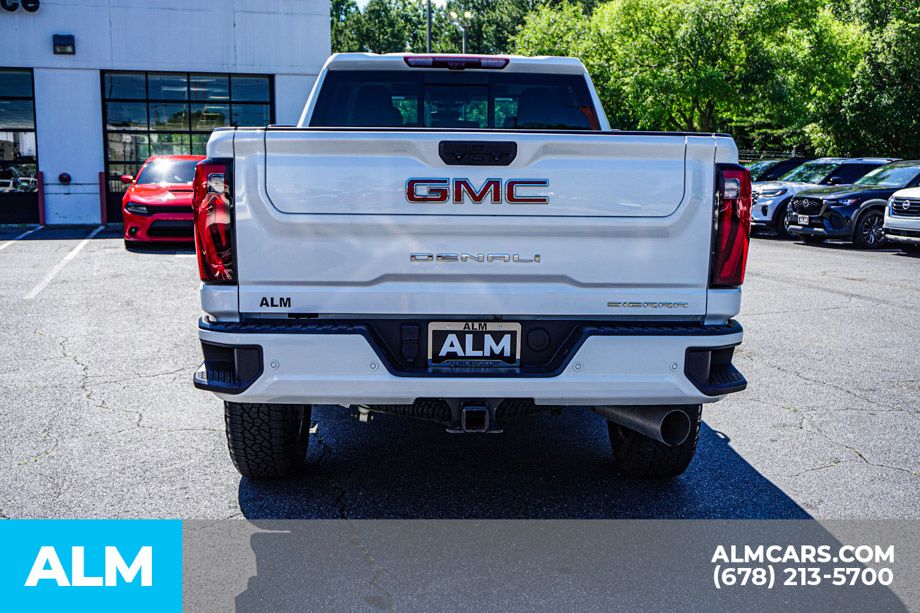 Used 2024 White GMC Denali image 10