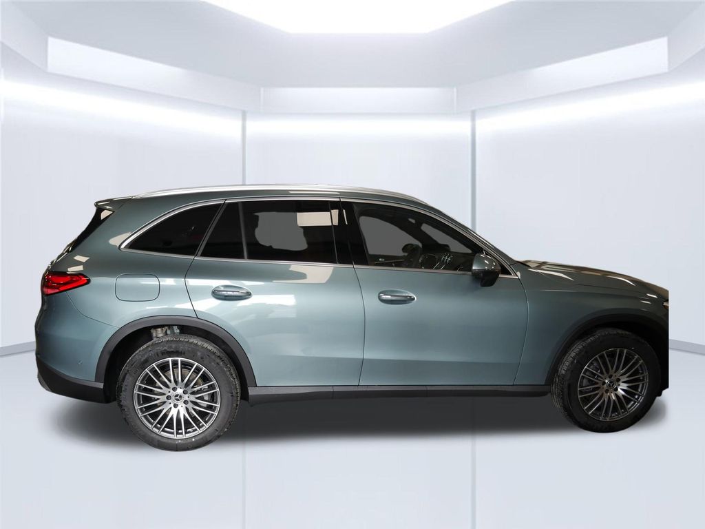 Thumbnail: 2026 Mercedes-Benz GLC - 6