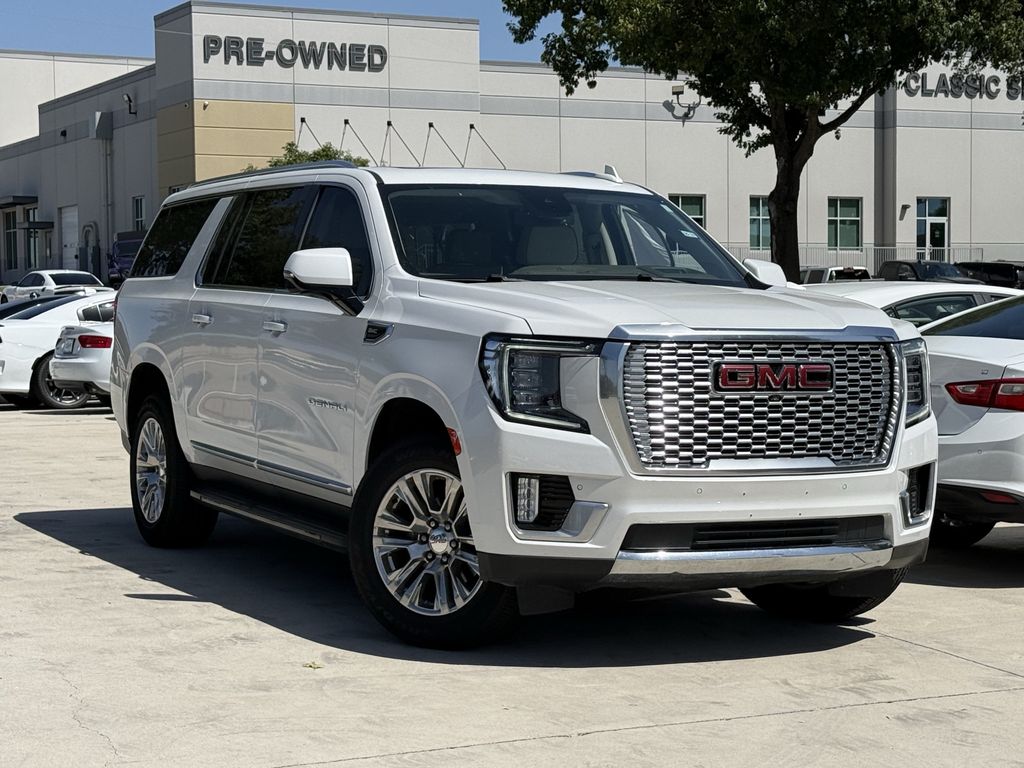  2024 GMC Yukon XL Denali 4WD   