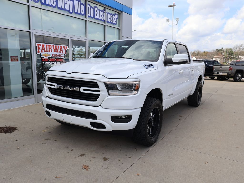 View vehicle photo 6