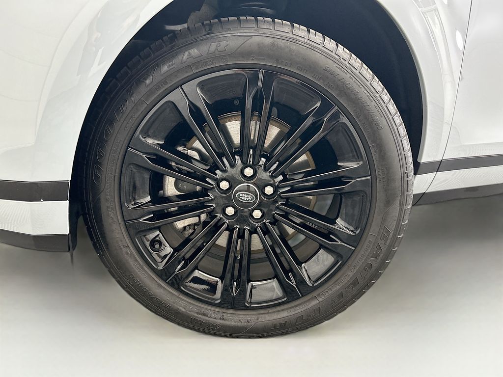 Thumbnail: 2025 Land Rover Range Rover Evoque - 29