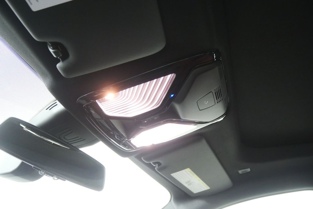 Thumbnail: 2026 BMW i4 - 21