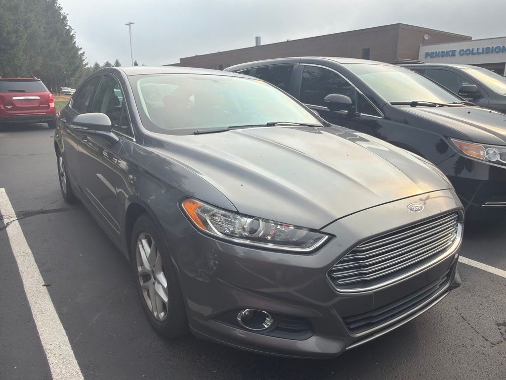Thumbnail: 2013 Ford Fusion - 4