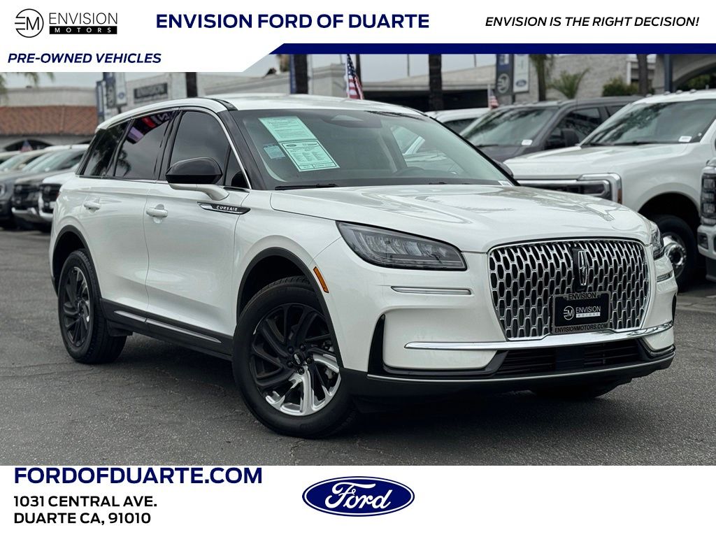 White Metallic 2023 Lincoln Corsair SUV / Crossover Front-Wheel Drive 8-Speed Automatic