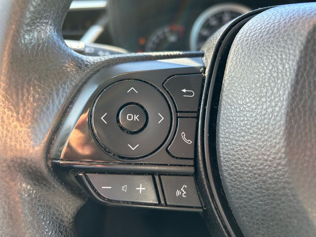 Thumbnail: 2022 Toyota Corolla - 18