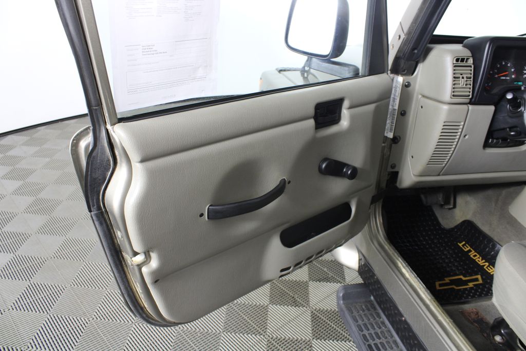 Used 2004 Jeep Wrangler for sale in 
