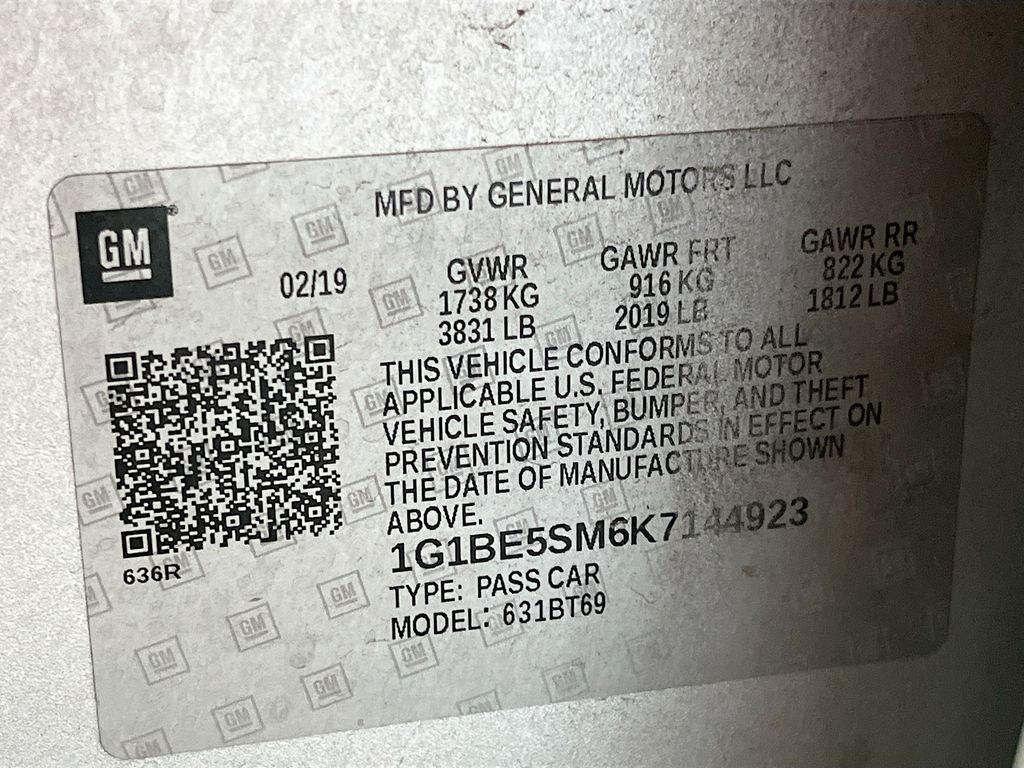Used 2019 Silver Chevrolet LT image 29