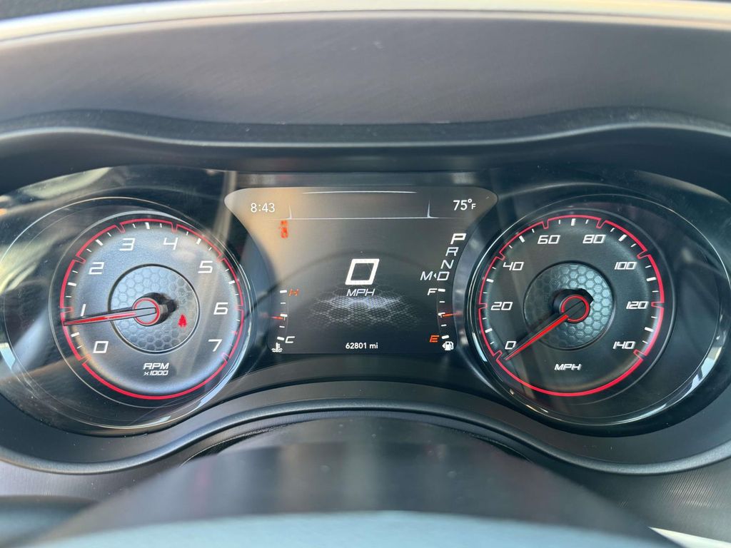 Used 2022  Dodge SXT image 24