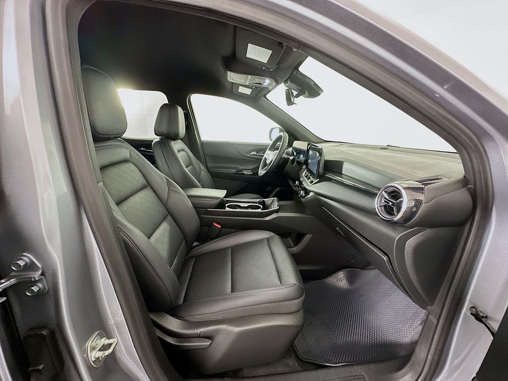 Thumbnail: 2025 Chevrolet Equinox - 29