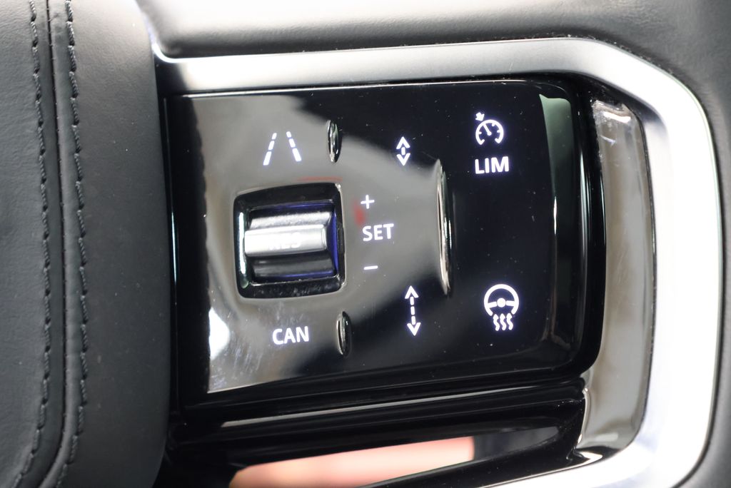 Thumbnail: 2023 Land Rover Range Rover Sport - 19