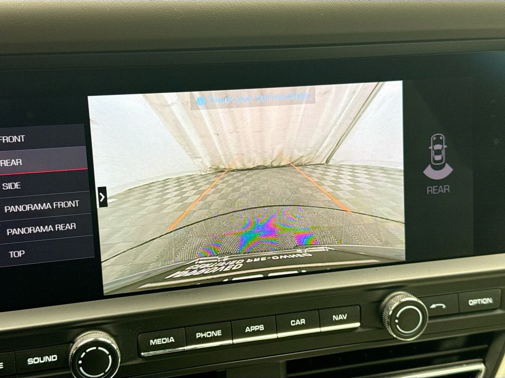 Thumbnail: 2020 Porsche Macan - 18