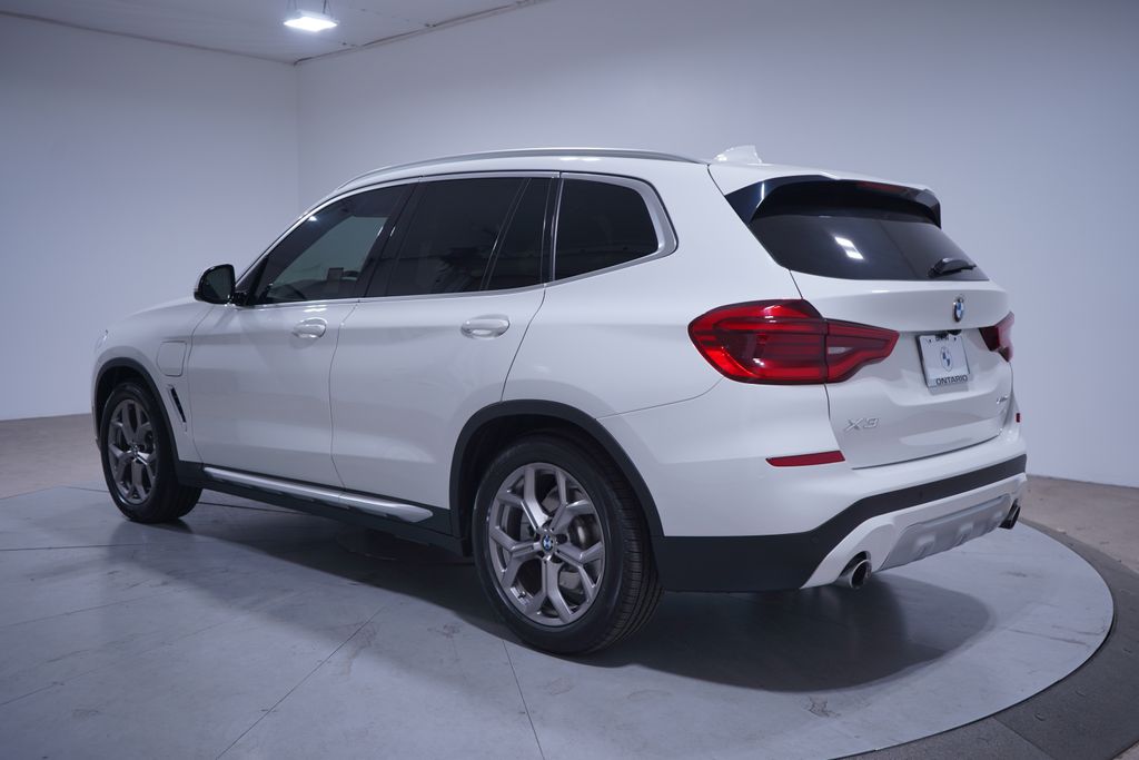 2021 BMW X3 xDrive30e 3