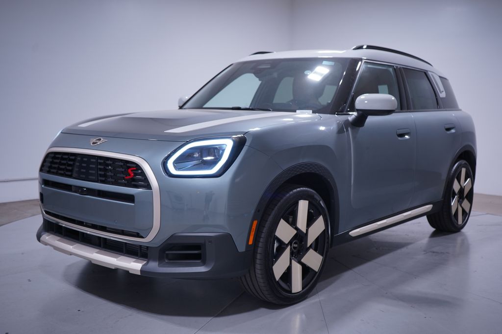 Thumbnail: 2027 MINI Cooper Countryman - 1
