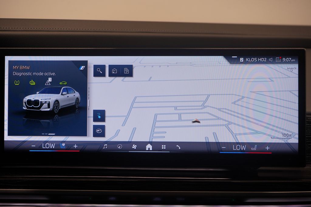 2024 BMW i7 eDrive50 12