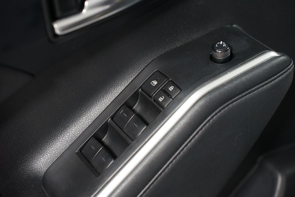 Thumbnail: 2024 Toyota Highlander - 32