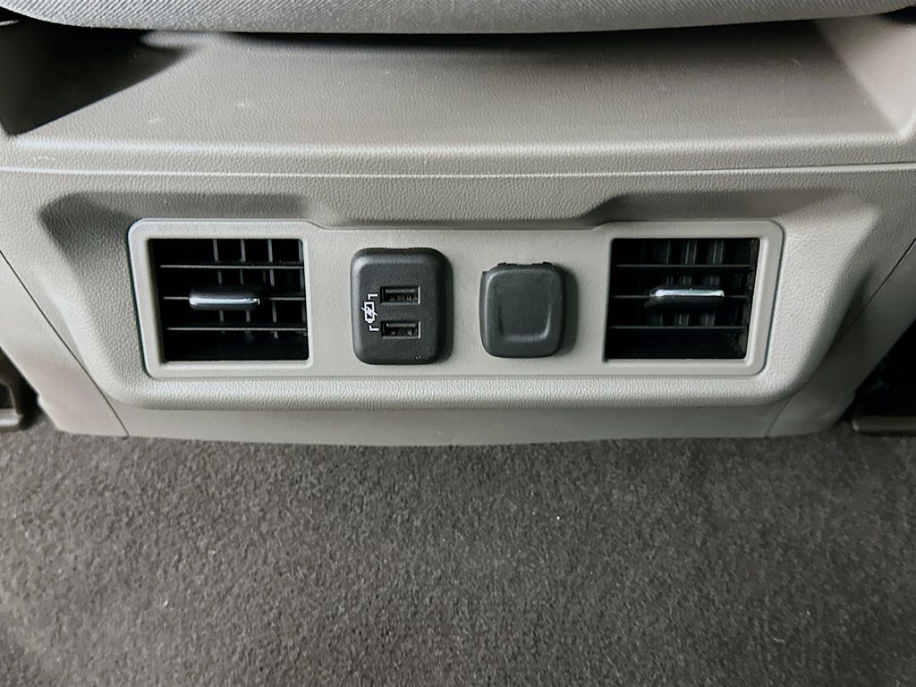 Thumbnail: 2021 Chevrolet Silverado 1500 - 24