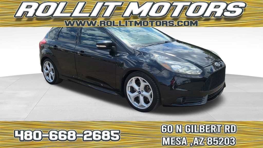 Tuxedo Black Metallic 2014 Ford Focus ST Hatchback Front-Wheel Drive 6-Speed Manual