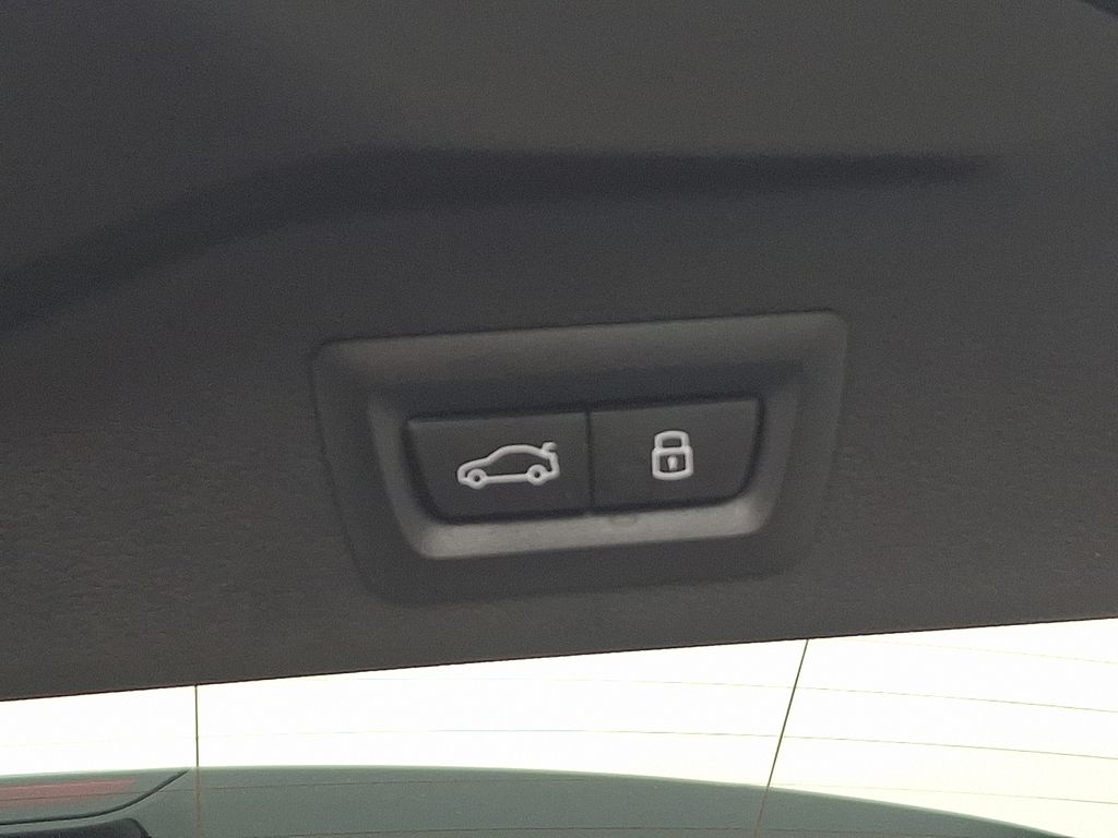 Thumbnail: 2025 BMW X5 - 32