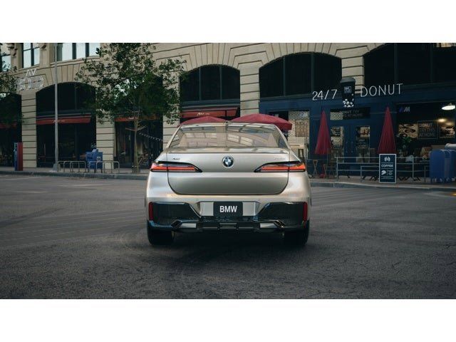Thumbnail: 2025 BMW 7 Series - 5