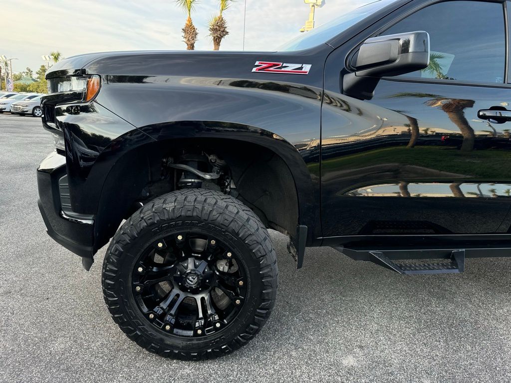 2019 Chevrolet Silverado 1500 RST 11