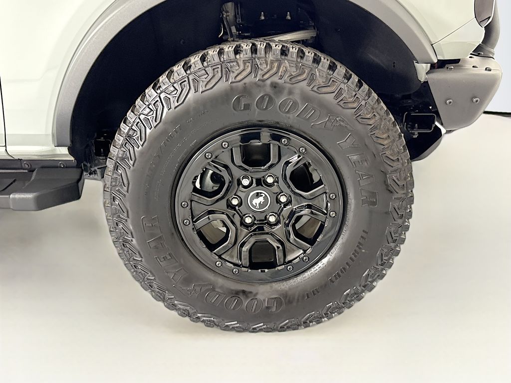 Thumbnail: 2021 Ford Bronco - 30