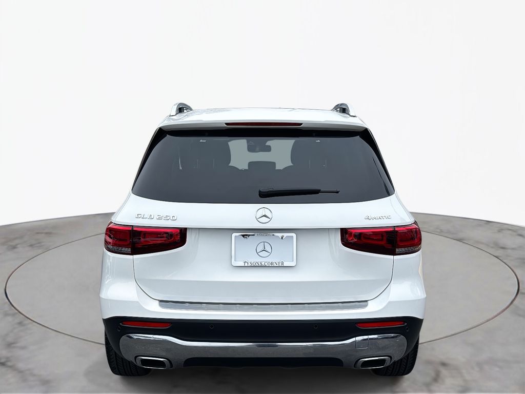 Thumbnail: 2022 Mercedes-Benz GLB - 9