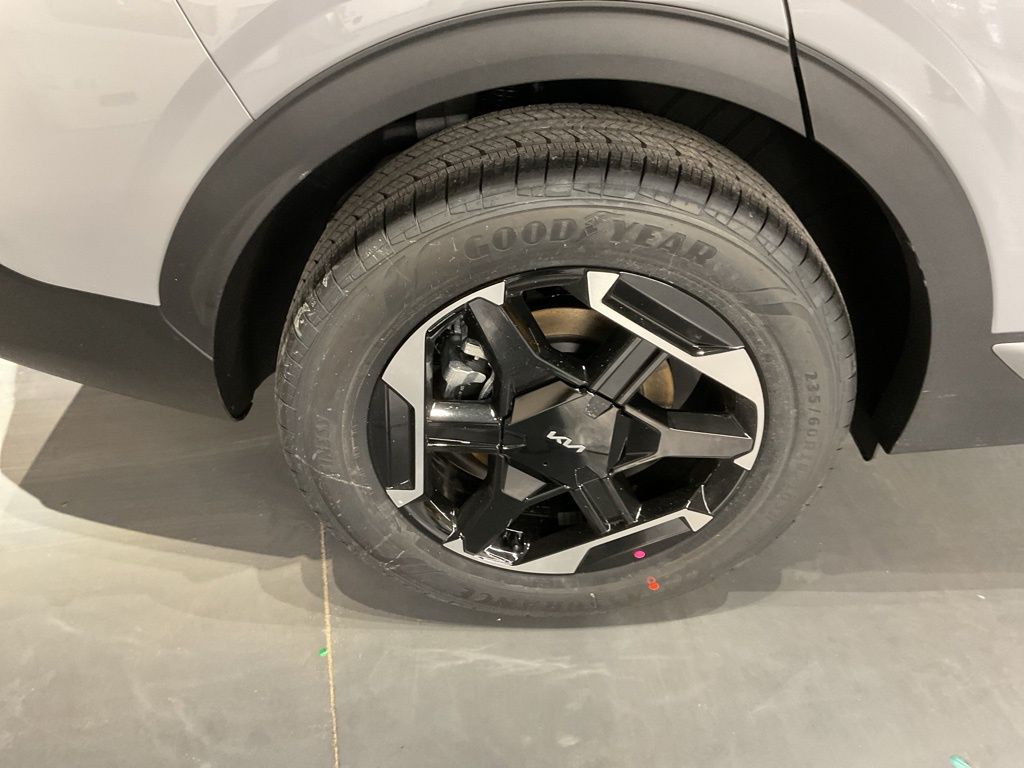 New 2026 Gray Kia S image 19