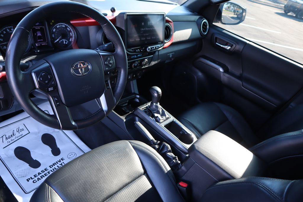 Thumbnail: 2019 Toyota Tacoma - 9