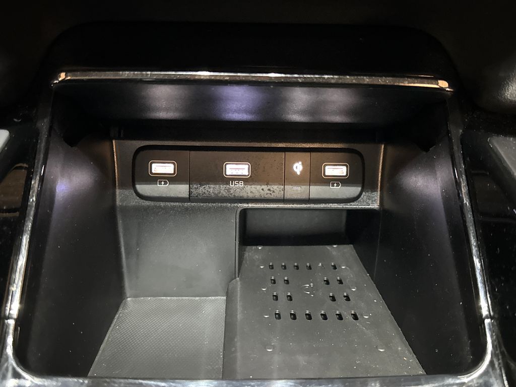 Certified Used 2022 Gray Kia SX image 29