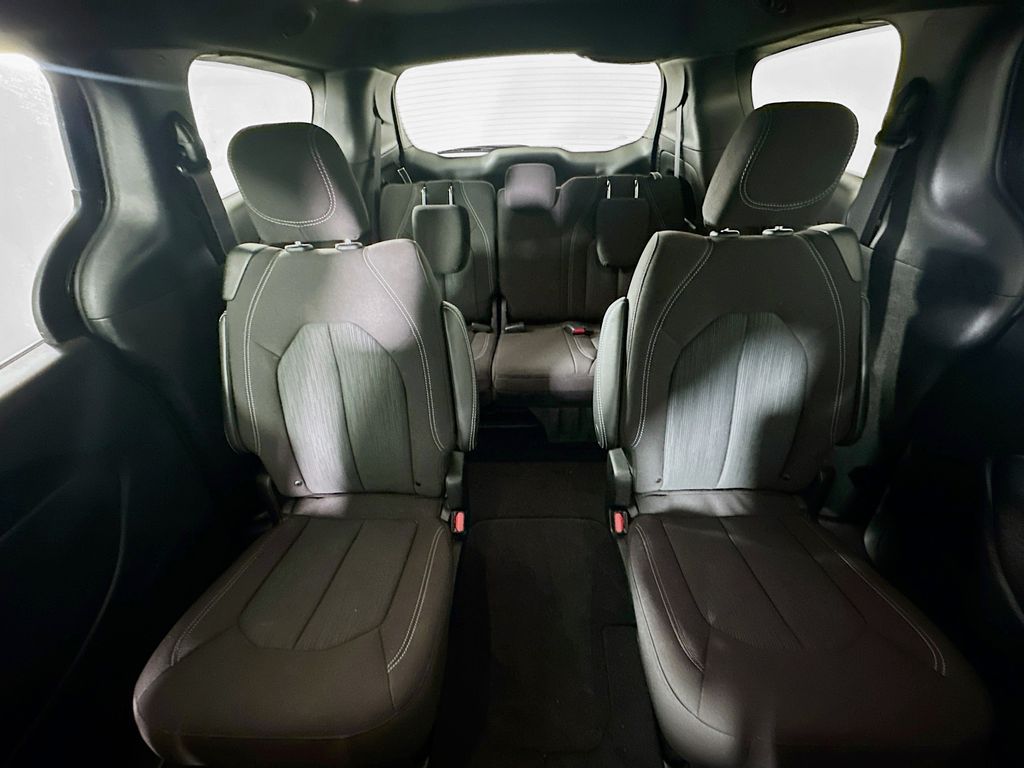 Used 2023 Black Chrysler Touring image 13