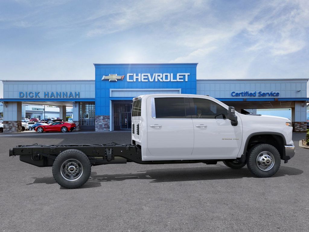 2025 Chevrolet Silverado 3500HD Work Truck