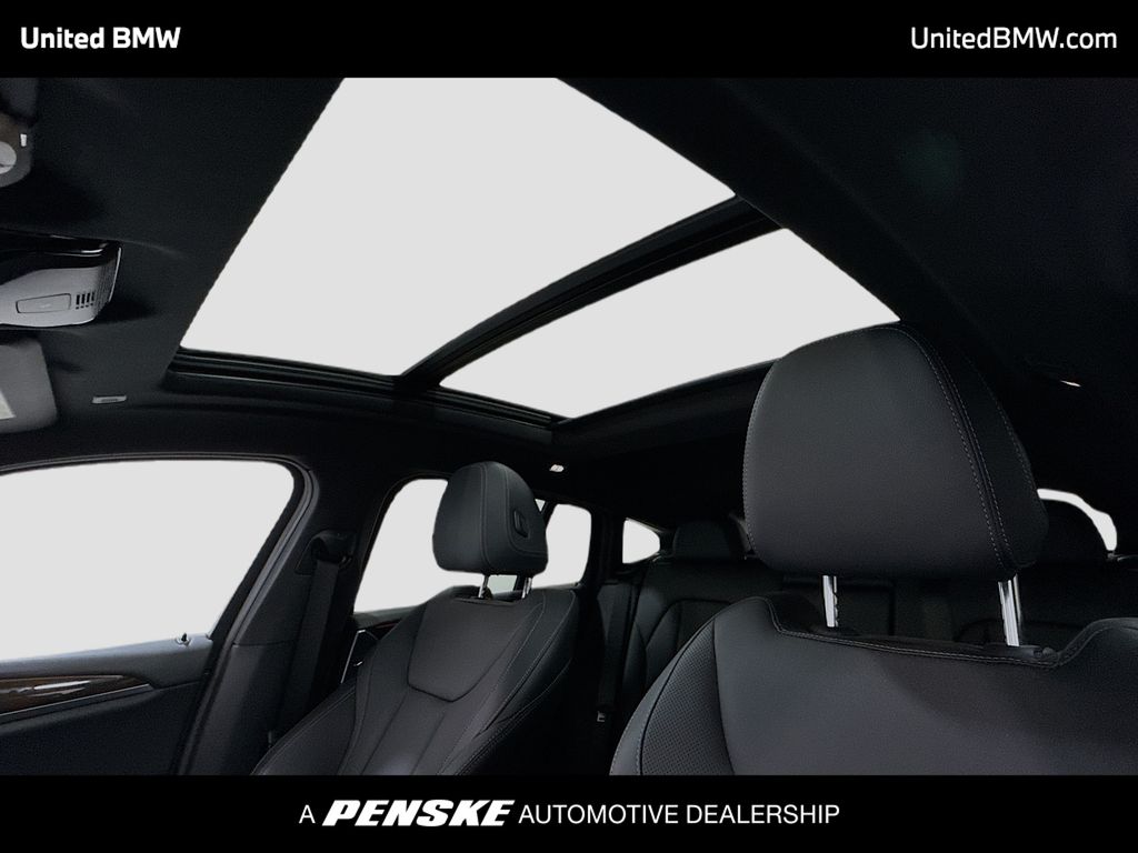 Thumbnail: 2024 BMW X4 - 12