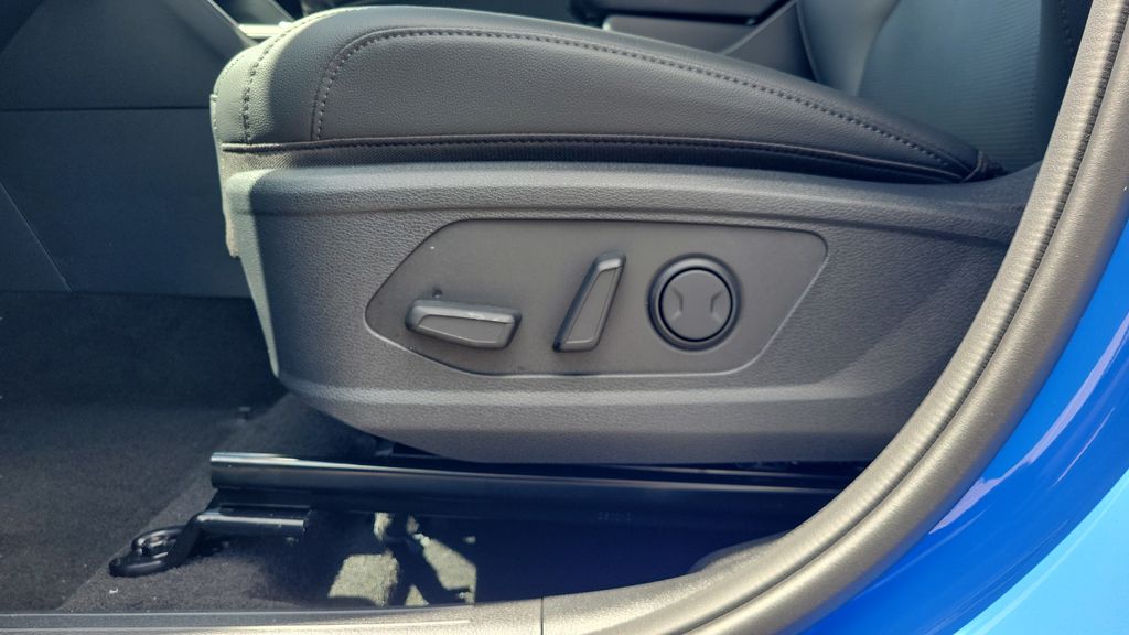 New 2026 Blue Kia EX image 16