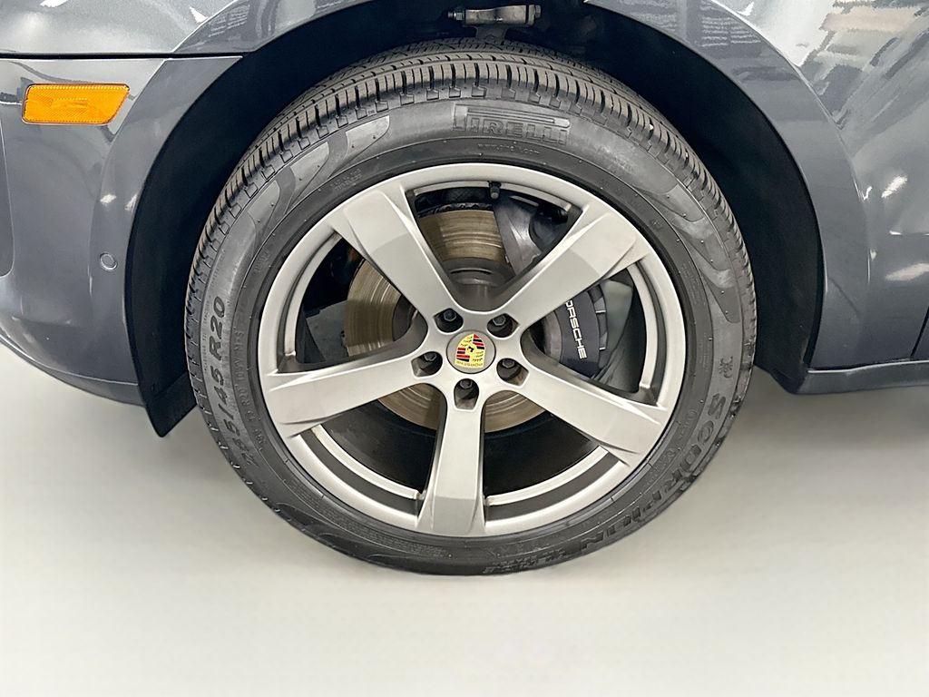 Thumbnail: 2025 Porsche Macan - 30