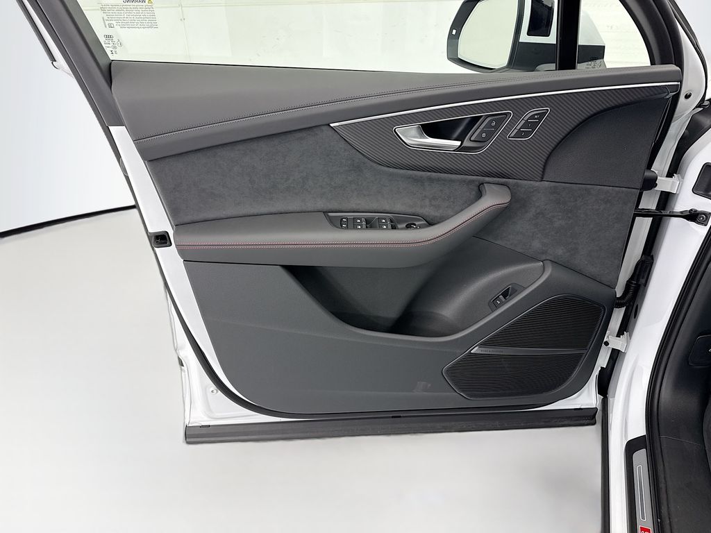 Thumbnail: 2026 Audi Q7 - 22