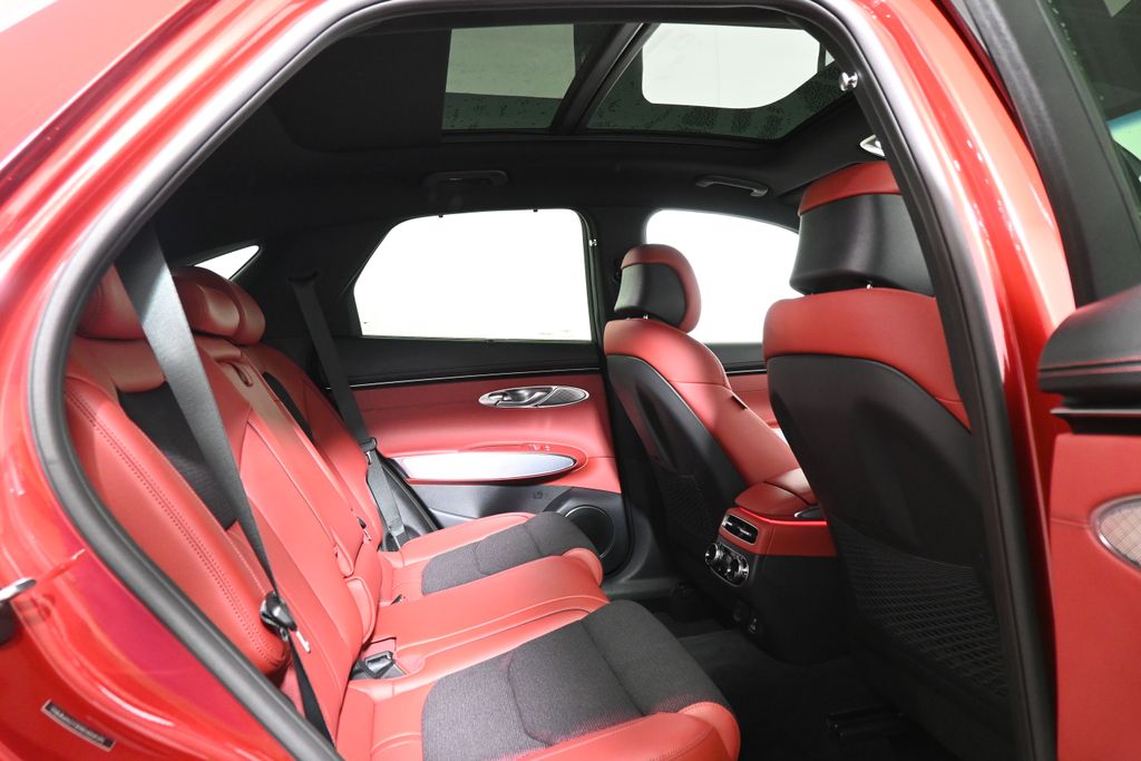 2024 Genesis GV70 2.5T 26