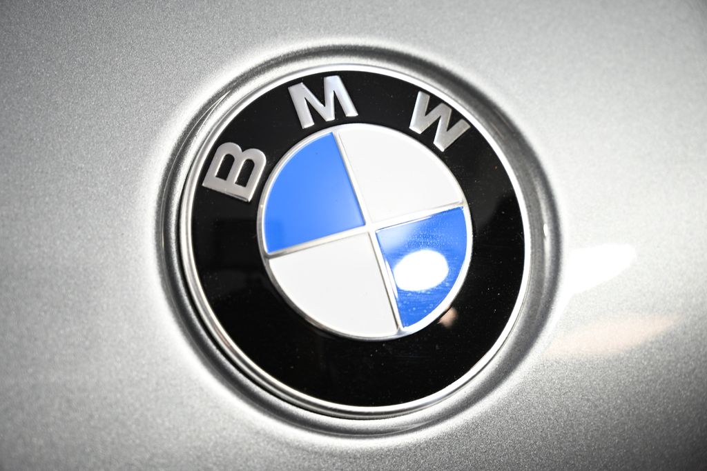 Thumbnail: 2026 BMW X5 - 13